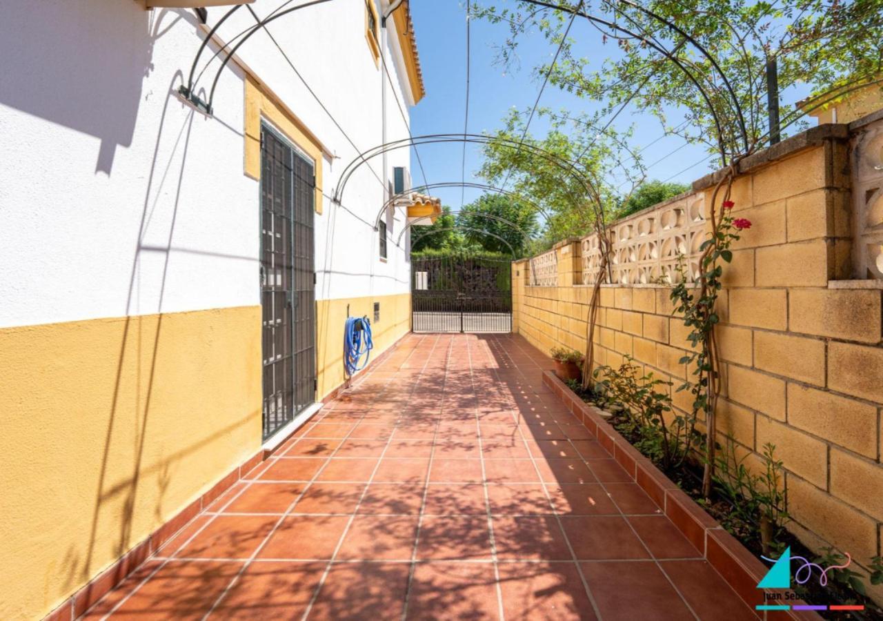 Casa Juan Sebastian Elcano Gelves Exterior photo